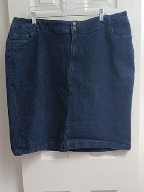 JMS Classic Dark Wash Short Denim Plus Size Skirt 20W